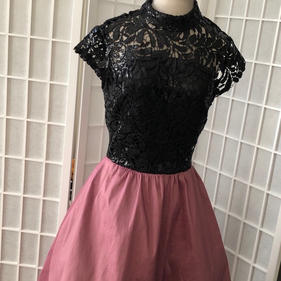 Dress - Picture 2 of 6